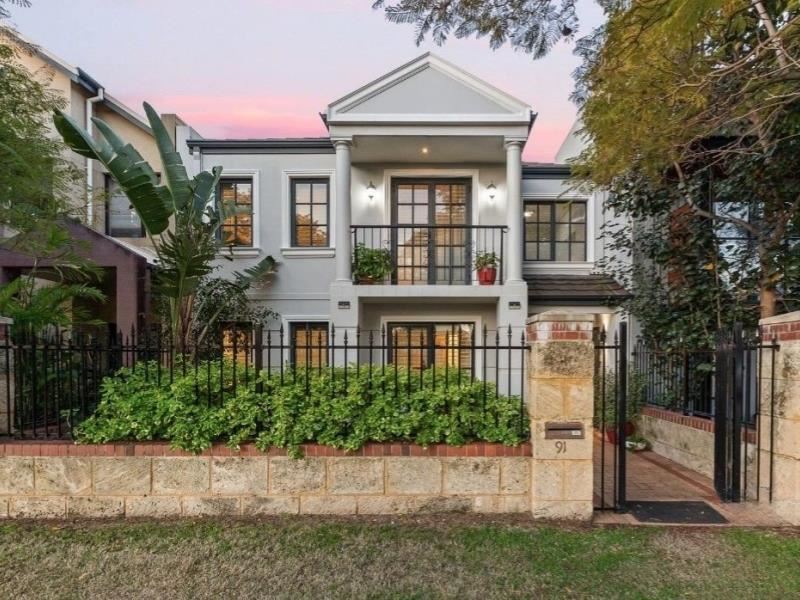 91 Waterway Crescent, Ascot