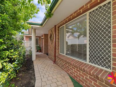 2/17 Hazel Street, Como WA 6152