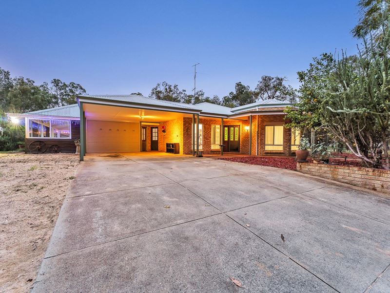 71 Serpentine Way, Stake Hill WA 6181
