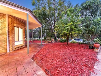 71 Serpentine Way, Stake Hill WA 6181