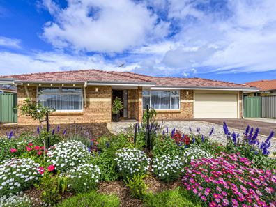 32 Mclarty Road, Halls Head WA 6210