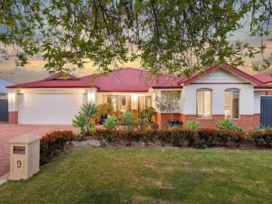 9 Pyrton Street, Aveley WA 6069