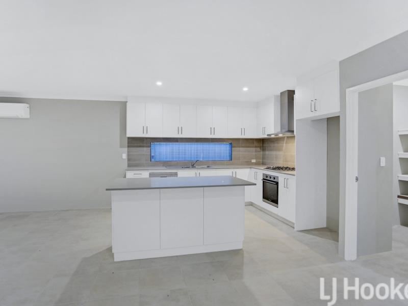 61 Dandaragan Drive, Dawesville WA 6211