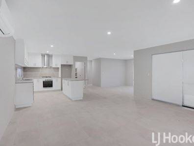 61 Dandaragan Drive, Dawesville WA 6211
