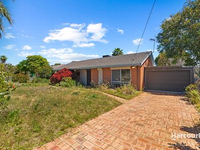 75 Amberton Avenue, Girrawheen WA 6064