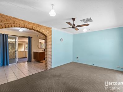 75 Amberton Avenue, Girrawheen WA 6064