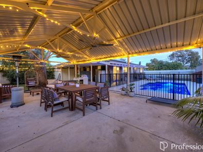 34 Pyrus Way, Forrestfield WA 6058