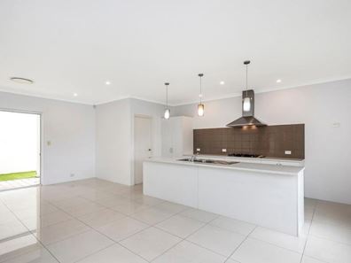 1/79 Alexander Road, Rivervale WA 6103