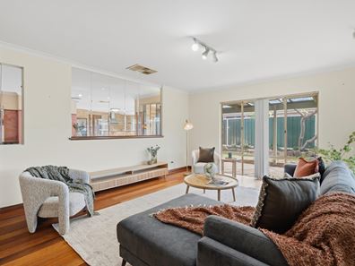 6 Tampico Court, Safety Bay WA 6169