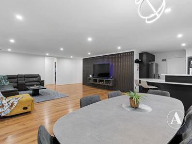 50 Columbia Parkway, Piara Waters WA 6112