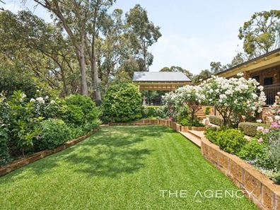 10 The Lane, Gooseberry Hill WA 6076