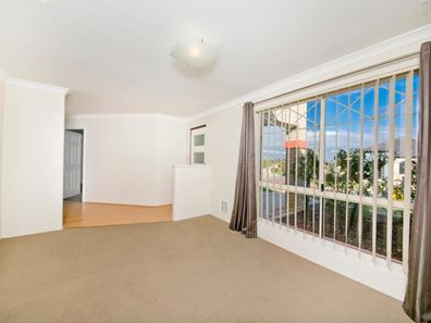 2 Lords Court, Madeley WA 6065