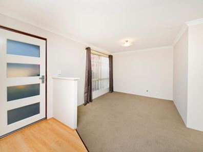 2 Lords Court, Madeley WA 6065