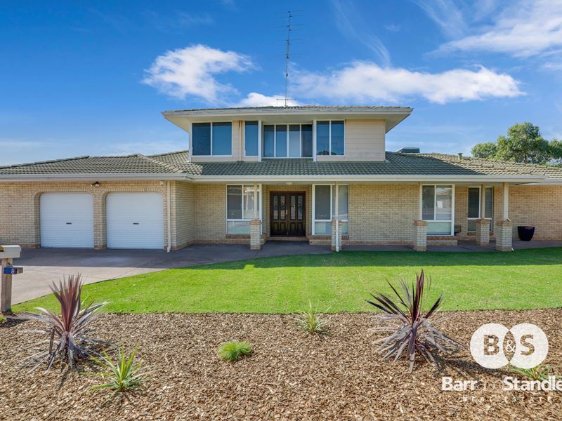 8 Merilup Heights, Withers WA 6230