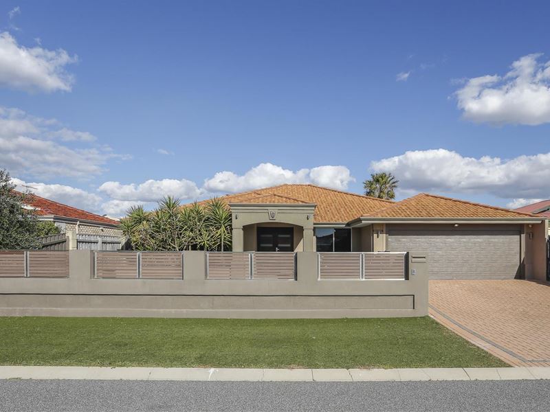 8 Mal Bay Court, Mindarie WA 6030