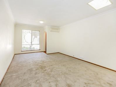 2/50 Moulden Avenue, Yokine WA 6060