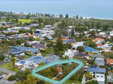 18 Boronia Crescent, City Beach WA 6015