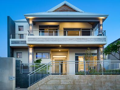 10 Podman Loop, North Coogee WA 6163