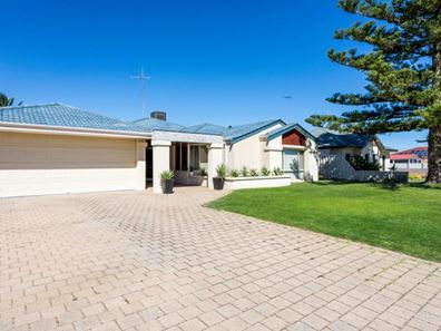 49 Ronsard Drive, San Remo WA 6210