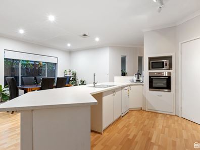 11 Eaton Way, Baldivis WA 6171