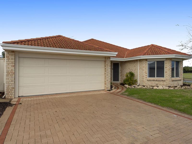 2 Wittecarra Crescent, Port Kennedy