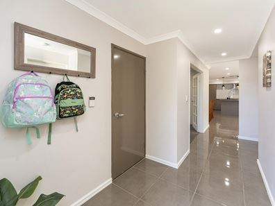 14 Maiden Way, Baldivis WA 6171