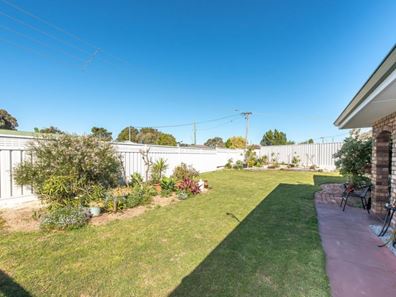 45 Mayflower Crescent, Craigie WA 6025