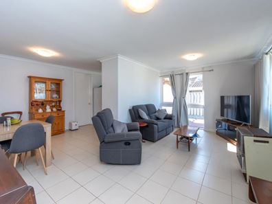 45 Mayflower Crescent, Craigie WA 6025