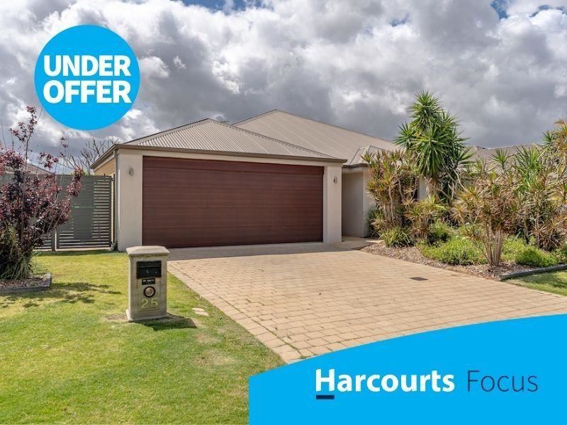25 Oak Ridge Meander, Success