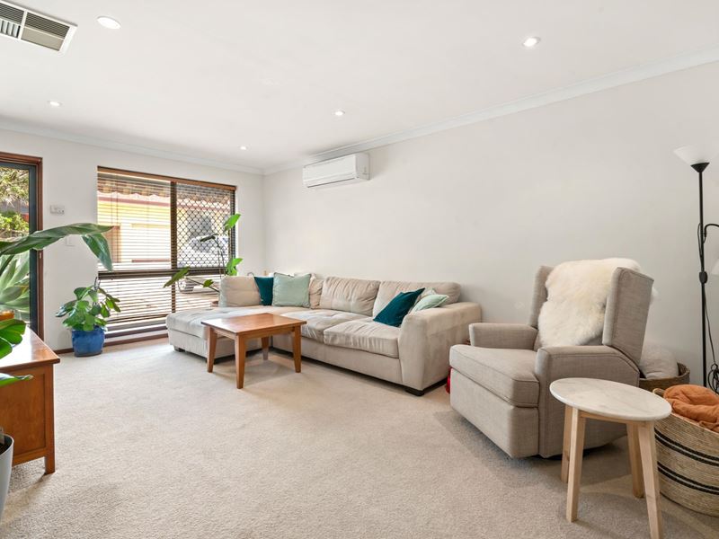 3/5 Kitchener Road, Melville
