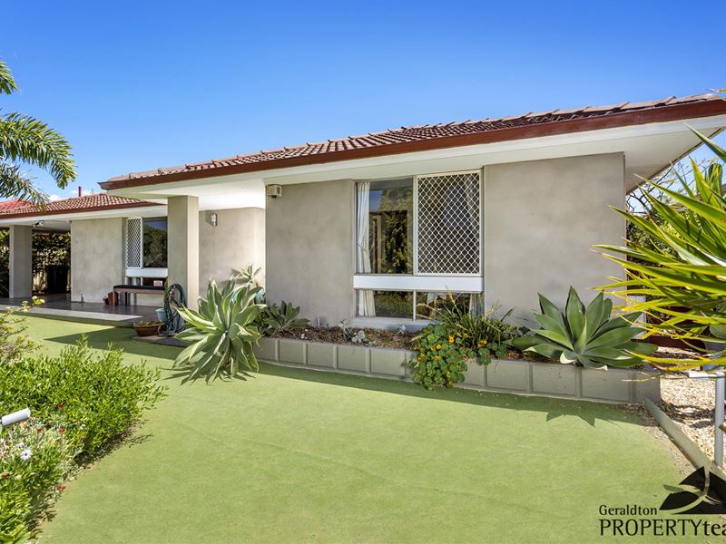 12 Swan Drive, Sunset Beach