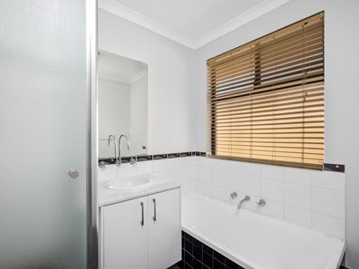 18 Sunco  Parade, Canning Vale WA 6155