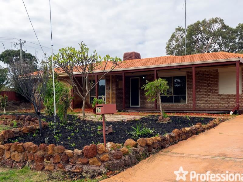 13 Gollan Place, Coodanup
