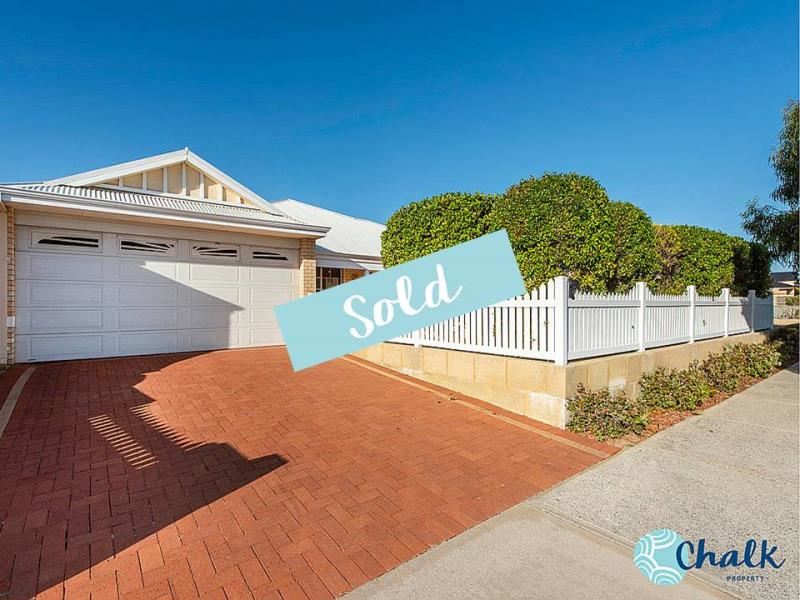 65 Harrington Water Dr, Waikiki