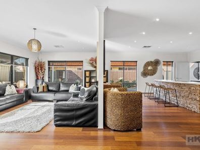 3 Travers Way, Aveley WA 6069