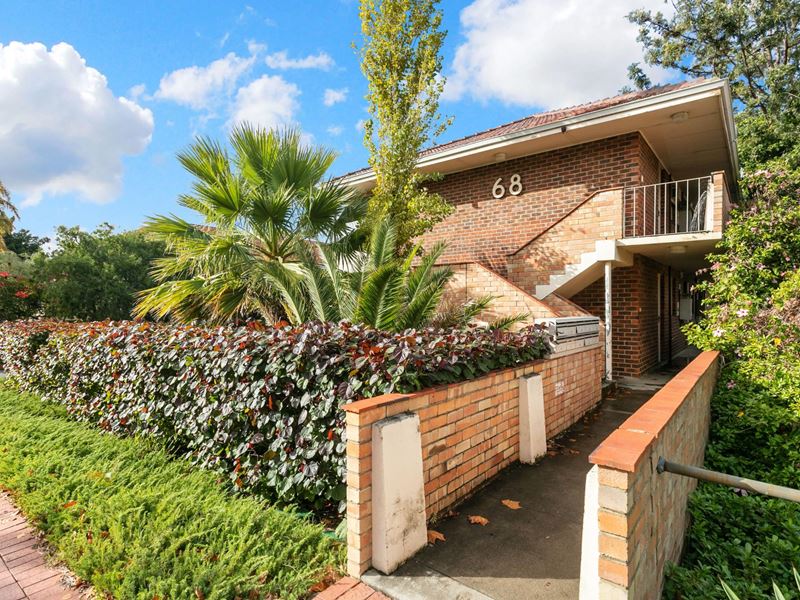 2/68 Broadway, Crawley