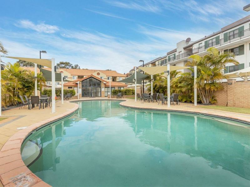 25/167 Grand Boulevard, Joondalup