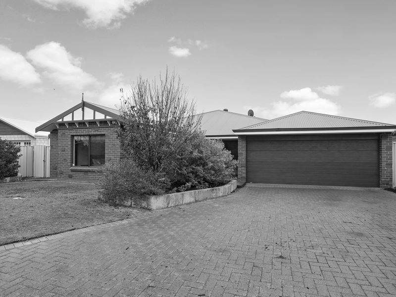 8 Meadow Lane, Pinjarra WA 6208