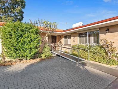 16 Holmwood Way, Embleton WA 6062