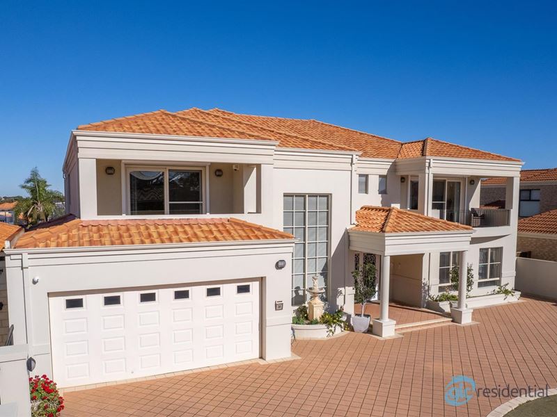24 Fairbairn Road, Coogee