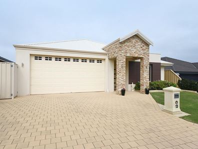 13 Oakbank Crescent, Butler WA 6036