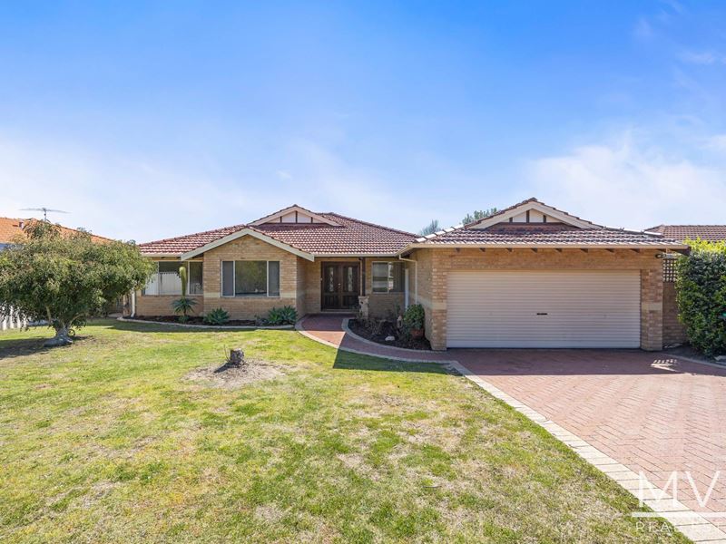 15 Marshwood Retreat, Bibra Lake