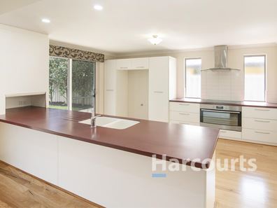 116 Hawker Approach, Yalyalup WA 6280