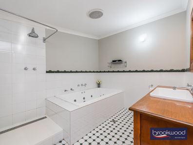 165 Stokes Close, Wooroloo WA 6558