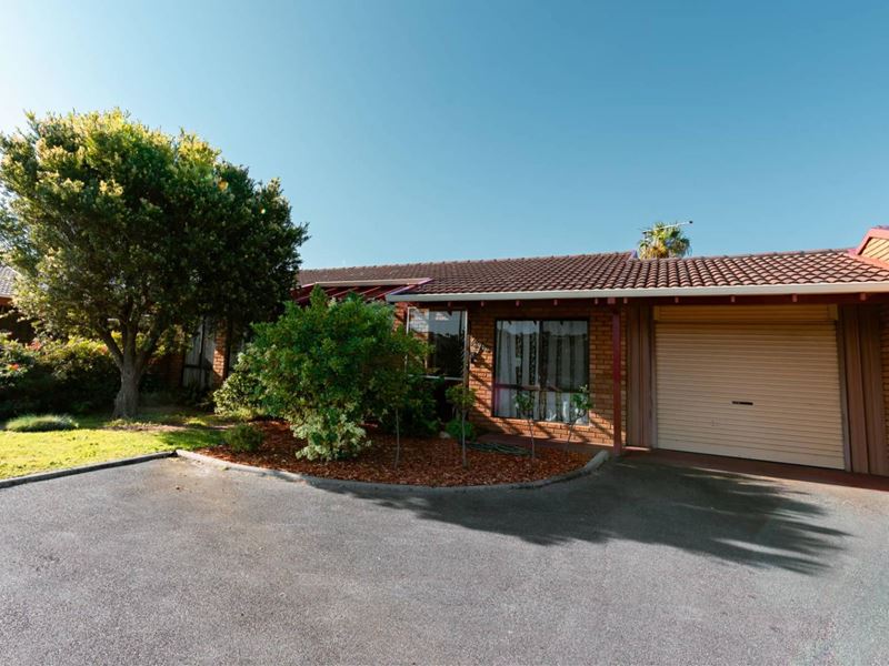 3/220 North Road, Yakamia