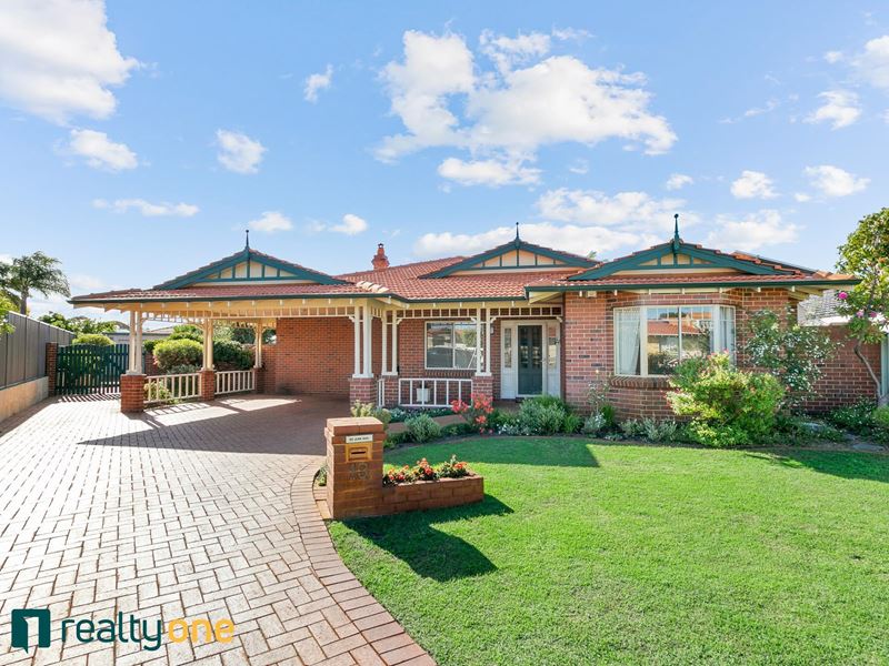 13 Flecker Court, Winthrop