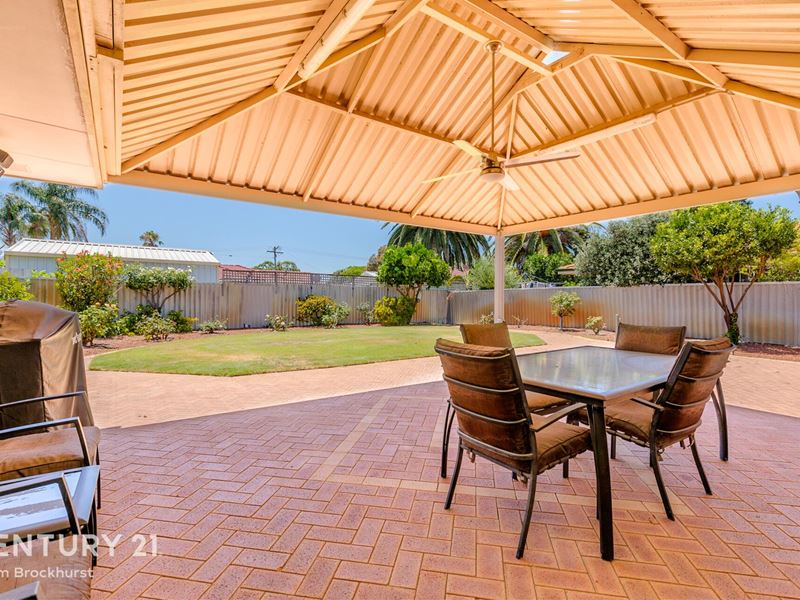 10 Curlewis Street, Huntingdale WA 6110