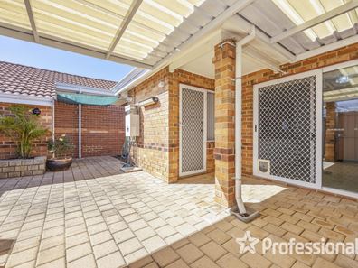 4/6 Fragrant Gardens, Mirrabooka WA 6061