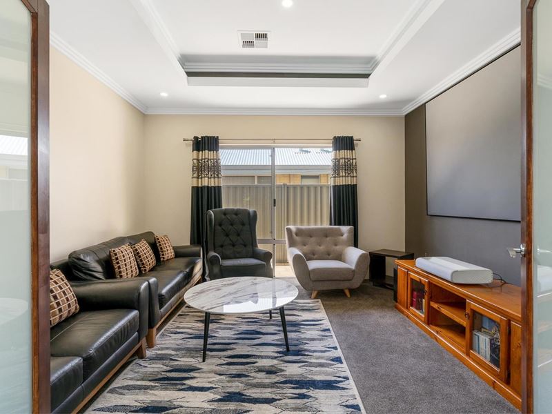 7 TUBEROSE ROAD, Piara Waters