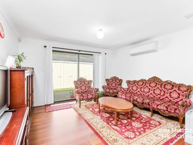 4/205-207 Sevenoaks Street, Cannington WA 6107